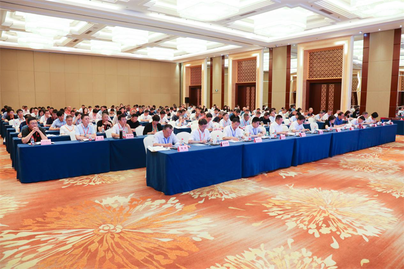 QGM a été invité à participer à la Conférence de normalisation des machines pour les matériaux de construction 2025